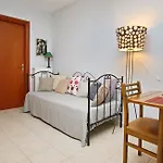 Elena 1