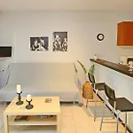 Elena 1 Apartamento *